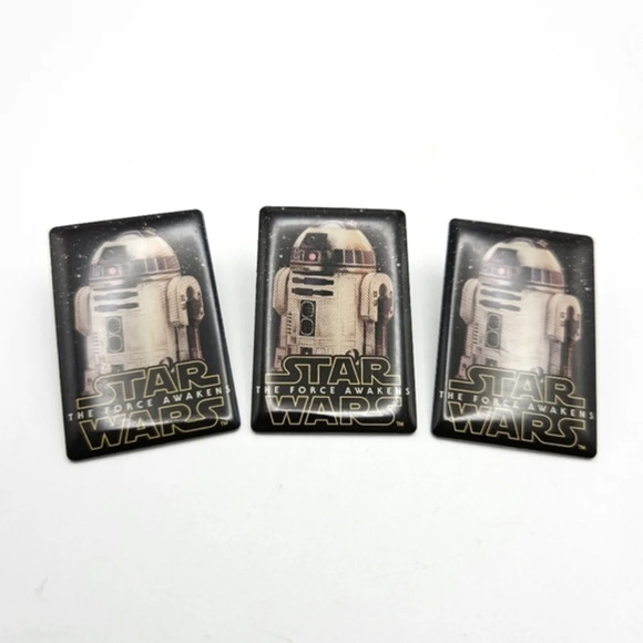 🆓️FREE ADD ON TO BUNDLE 3x Star Wars Force  Awakens R2D2 Pins Bell Collectors - Picture 1 of 4